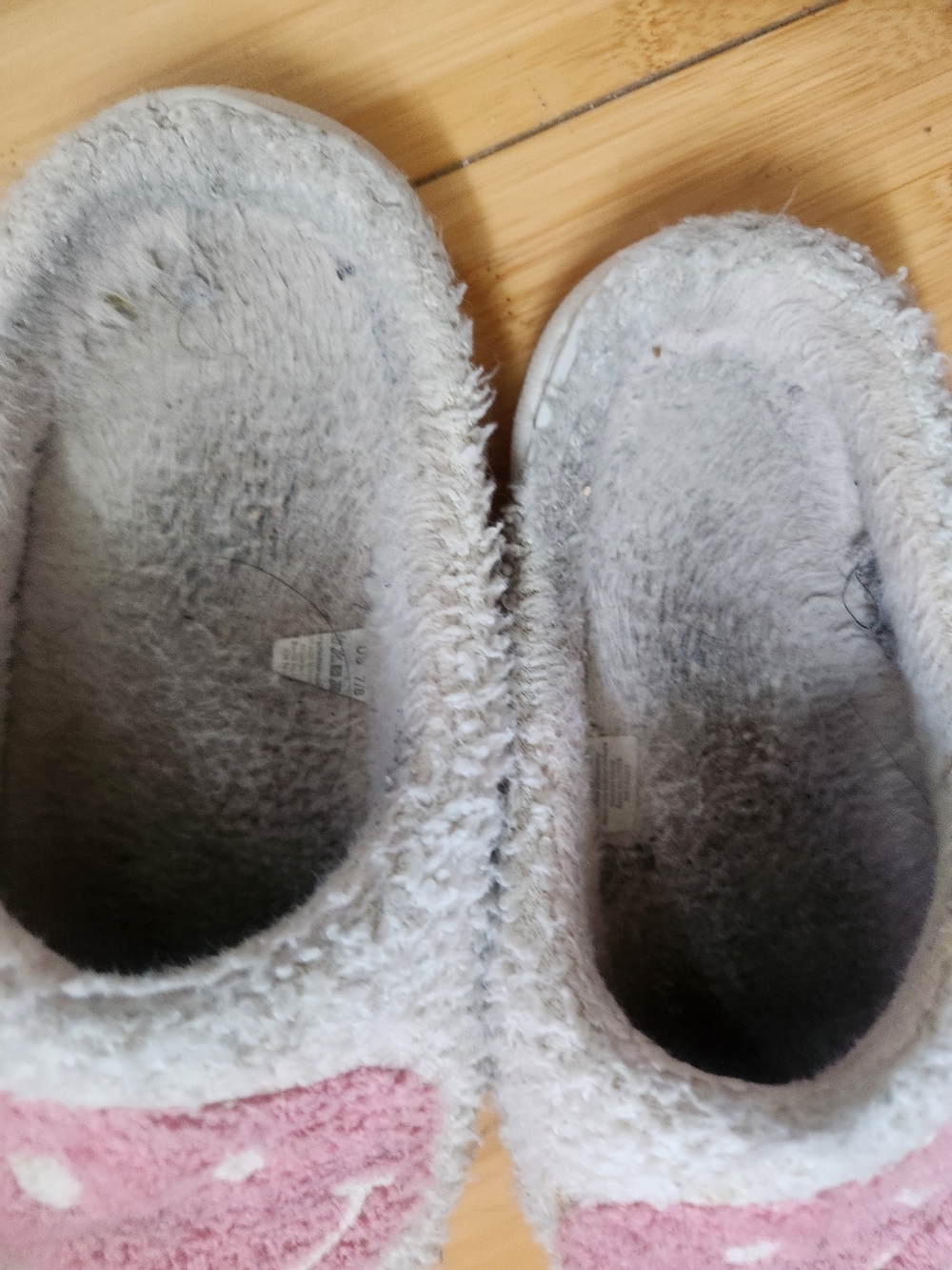 Preowned Slippers - Picture 6 of 9